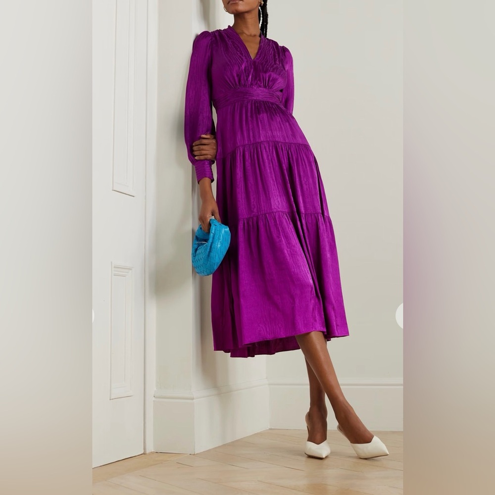 Diane Von Furstenberg Gil Tiered Satin-Jacquard Midi Dress purple Dress Sz 8